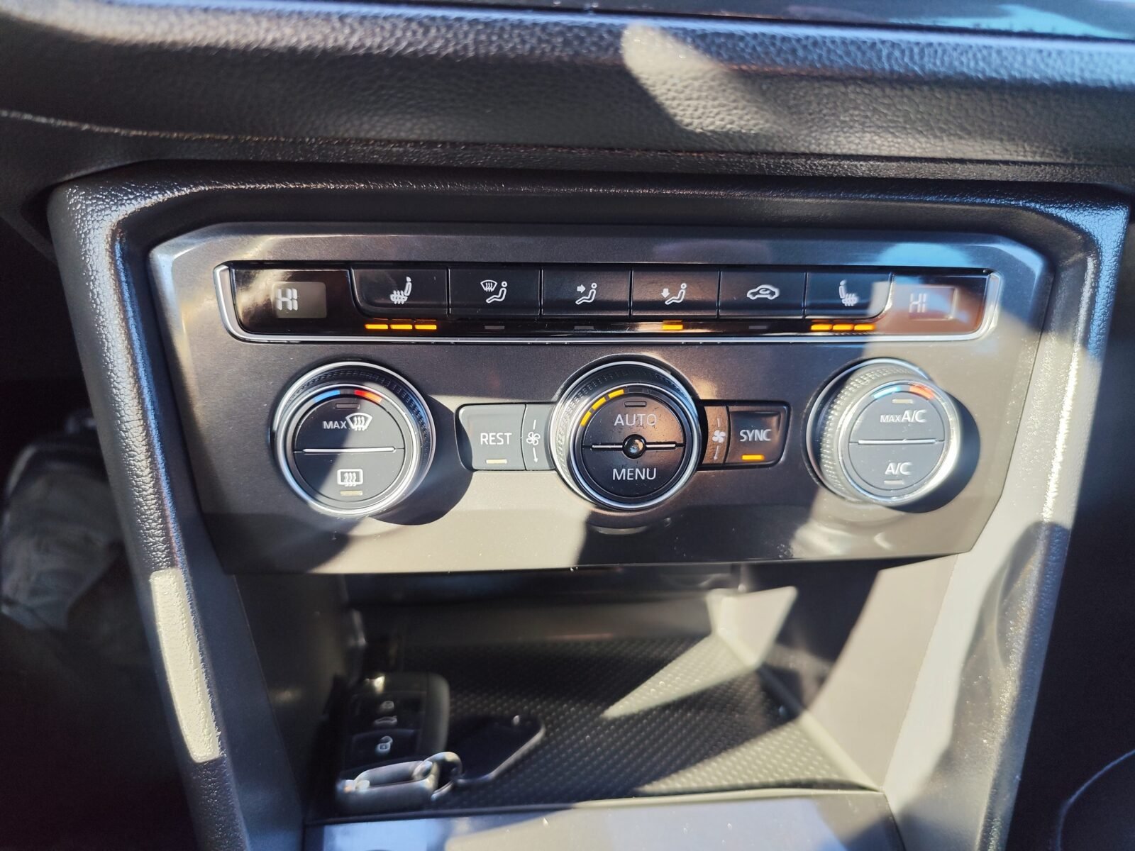 VOLKSWAGEN TIGUAN 2.0 TDI R-Line