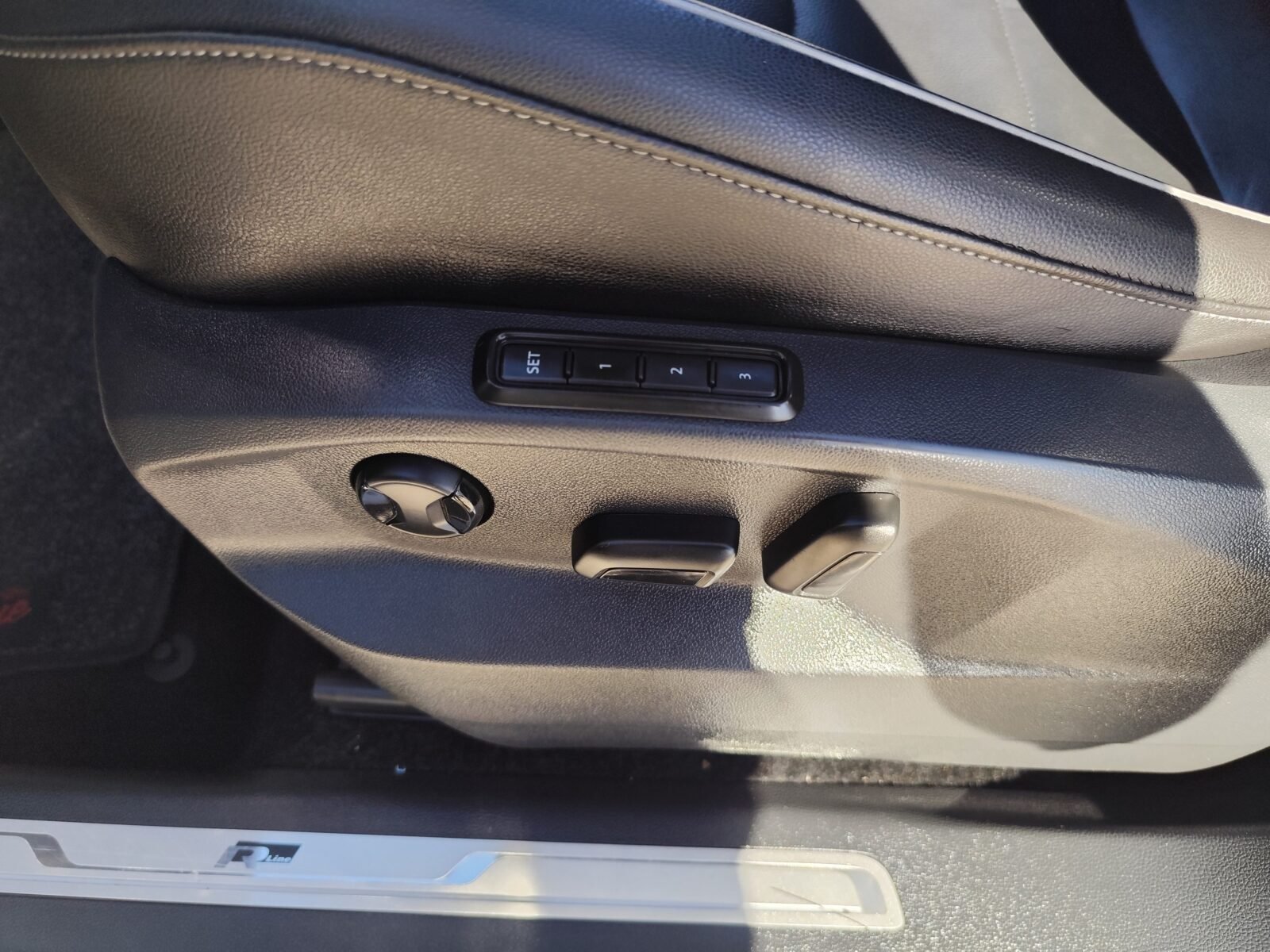 VOLKSWAGEN TIGUAN 2.0 TDI R-Line