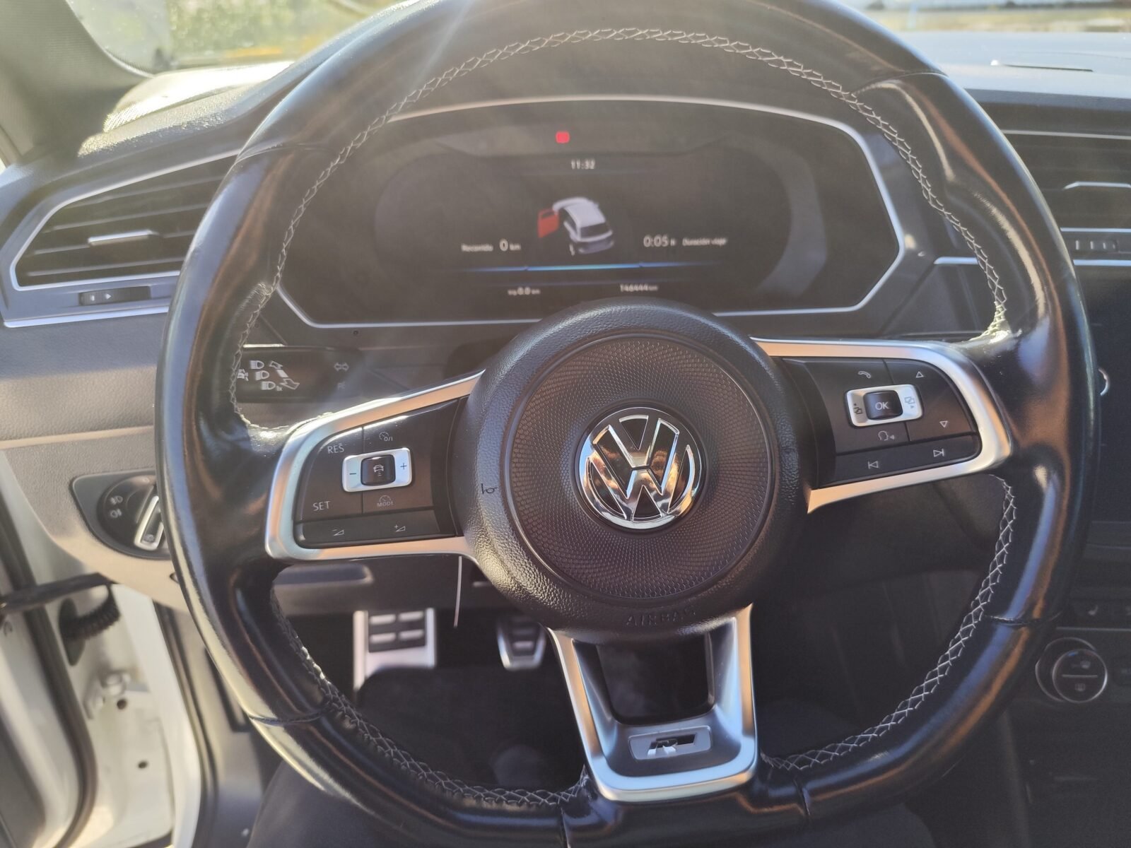 VOLKSWAGEN TIGUAN 2.0 TDI R-Line