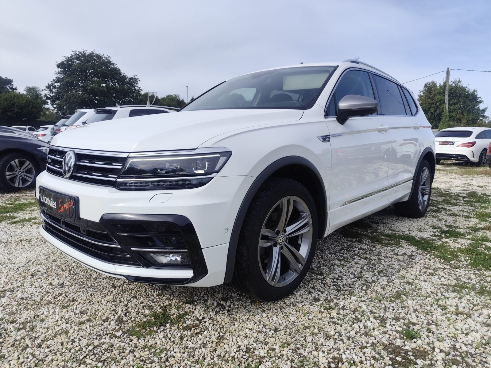 VOLKSWAGEN TIGUAN 2.0 TDI R-Line Allspace