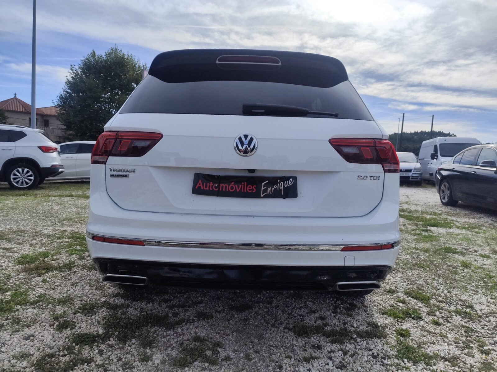VOLKSWAGEN TIGUAN 2.0 TDI R-Line Allspace
