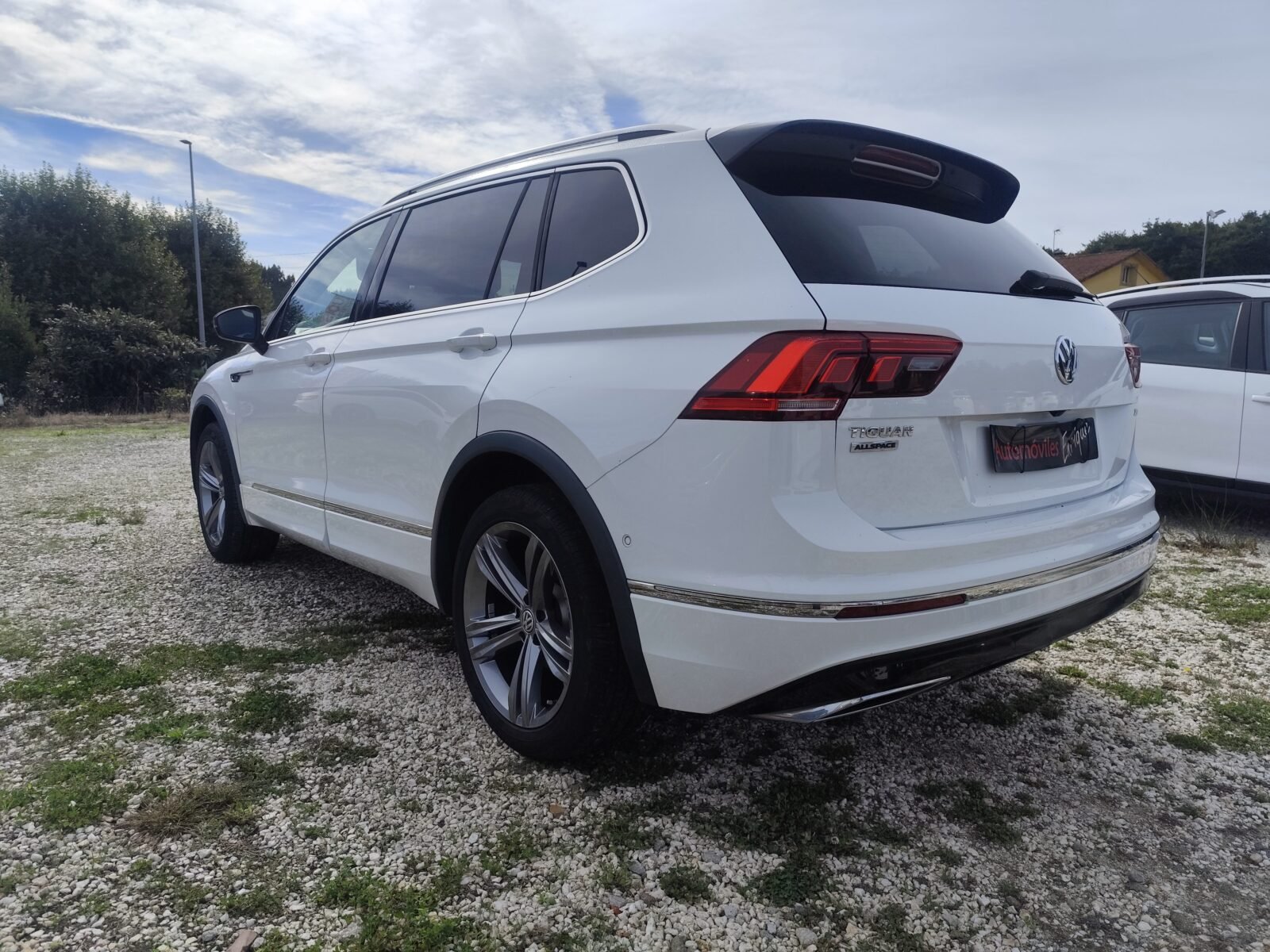 VOLKSWAGEN TIGUAN 2.0 TDI R-Line Allspace