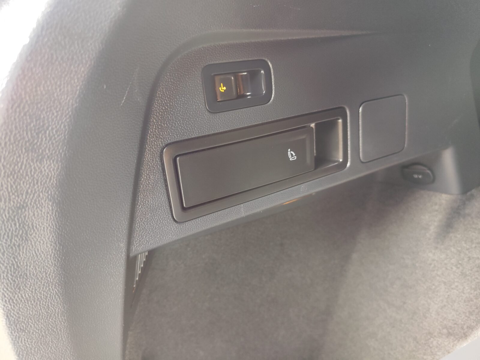 VOLKSWAGEN TIGUAN 2.0 TDI R-Line Allspace